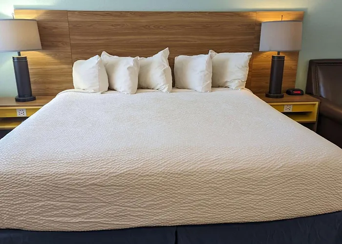 Days Inn By Wyndham Lake Havasu