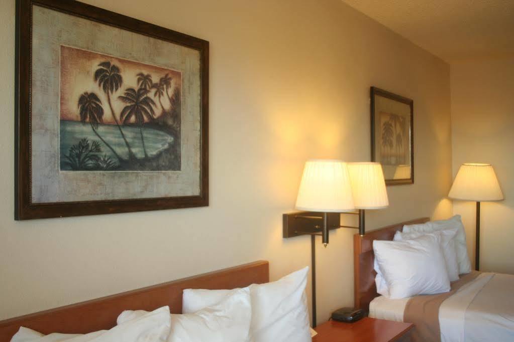 Days By Wyndham Havasu 2*